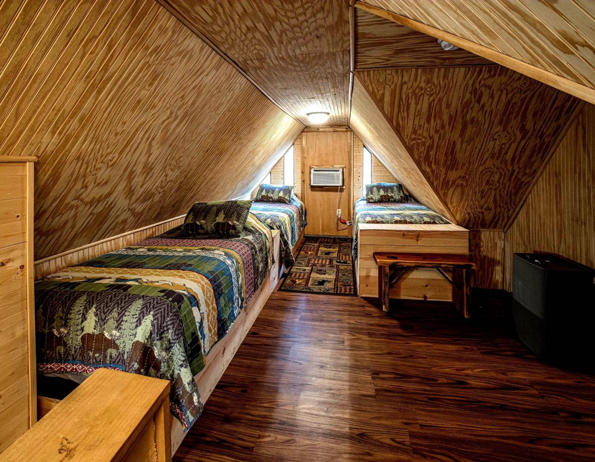 Bear Creek Lodge And Cabins In Helen Ga - Pet Friendly, River On Property, Walking Distance To Downtown Helen Exteriér fotografie