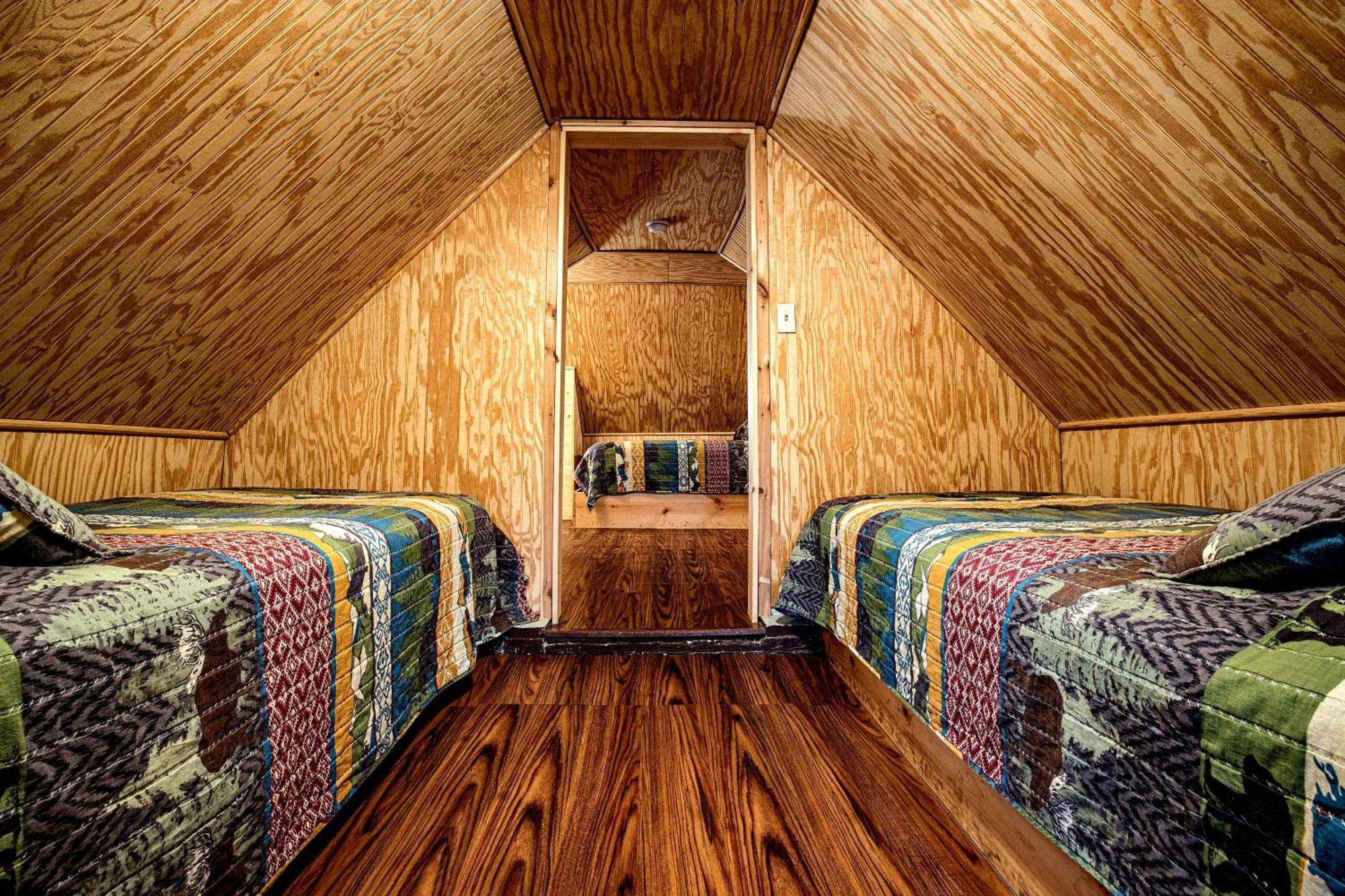 Bear Creek Lodge And Cabins In Helen Ga - Pet Friendly, River On Property, Walking Distance To Downtown Helen Exteriér fotografie