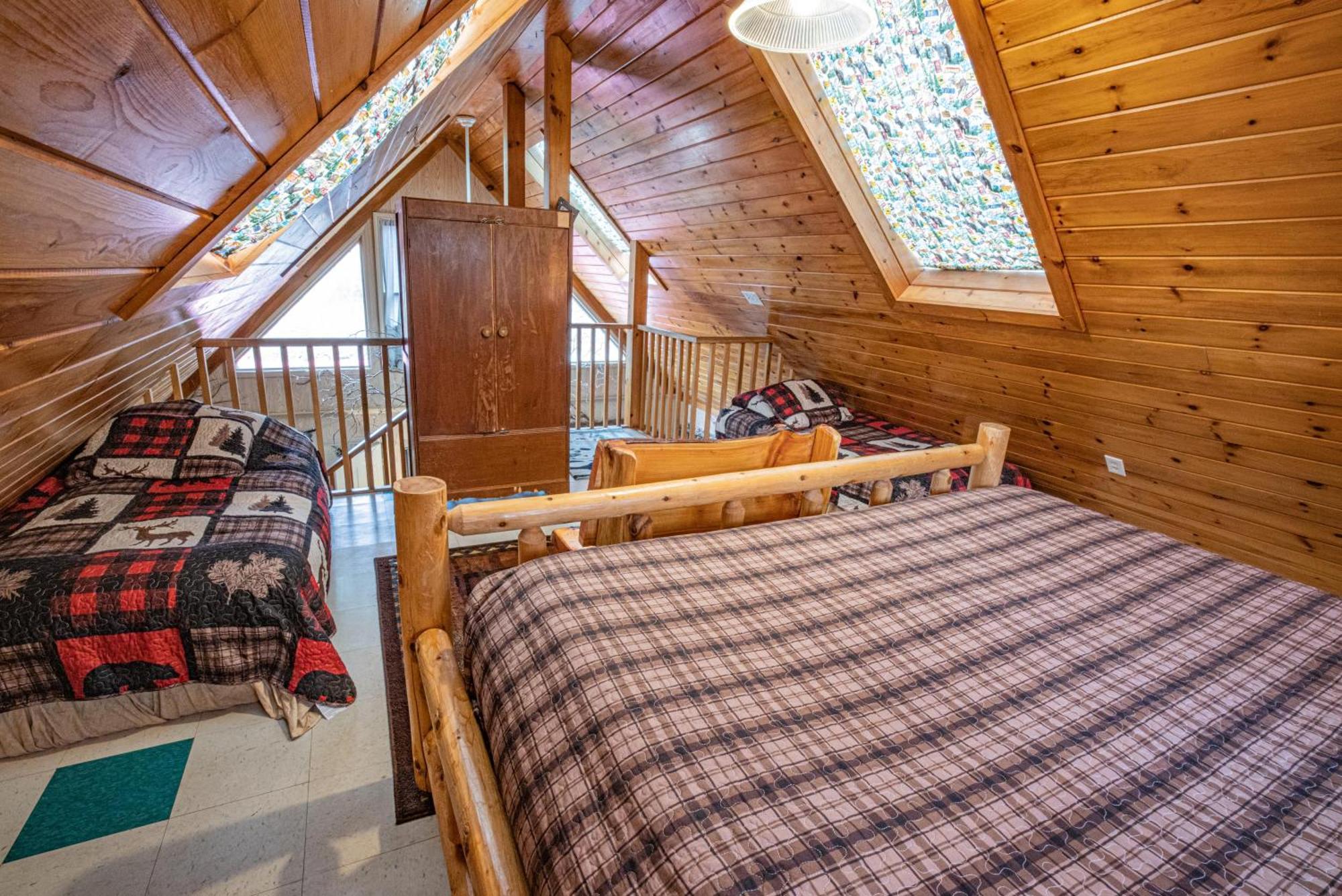 Bear Creek Lodge And Cabins In Helen Ga - Pet Friendly, River On Property, Walking Distance To Downtown Helen Exteriér fotografie